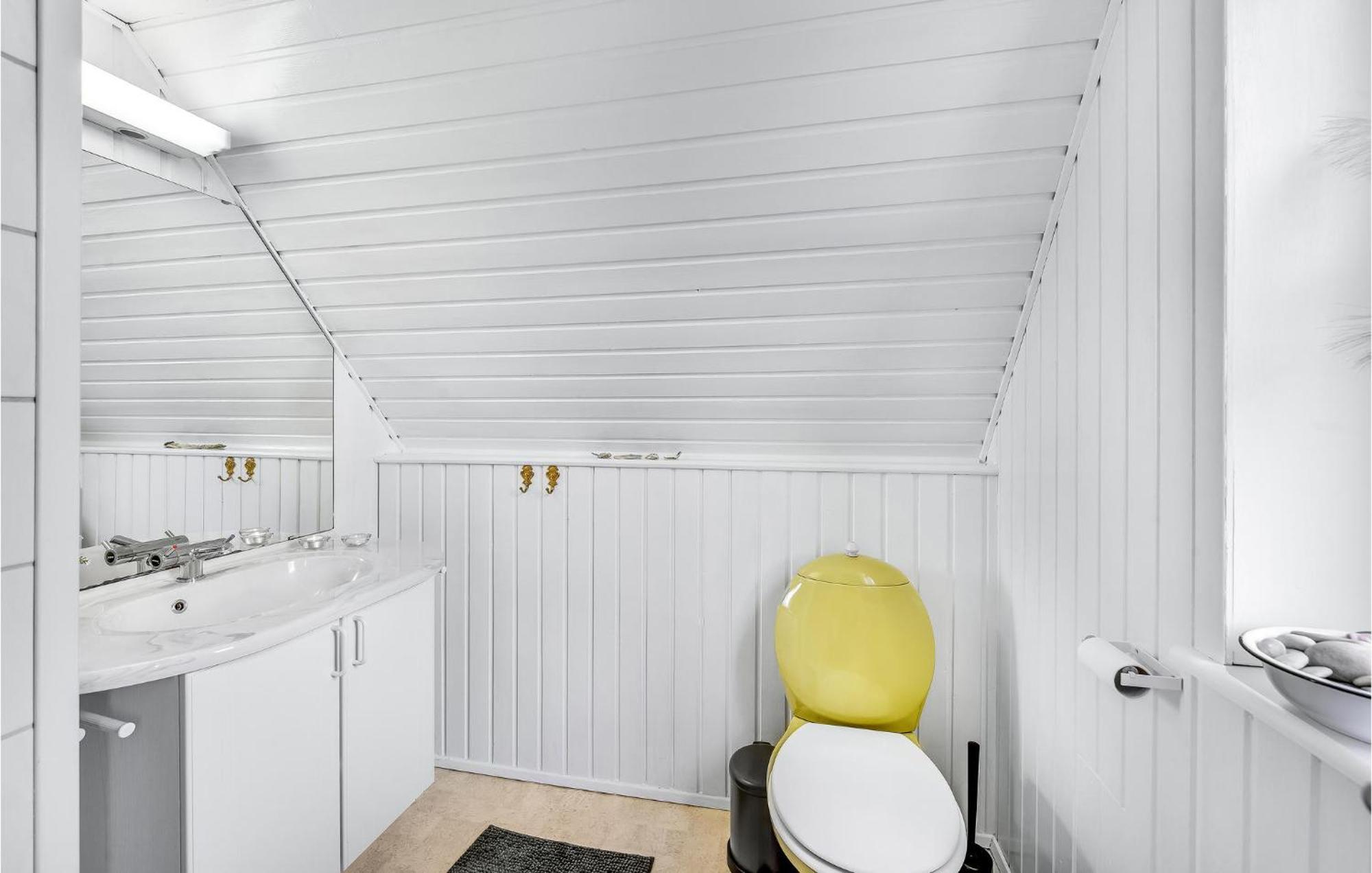 Cozy Home In Hvide Sande Bjerregård Esterno foto